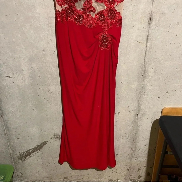 Nina Nischelle Red Floral Sheer Cocktail Party Prom Dress Size 12 Sewn In Pads - Picture 3 of 11